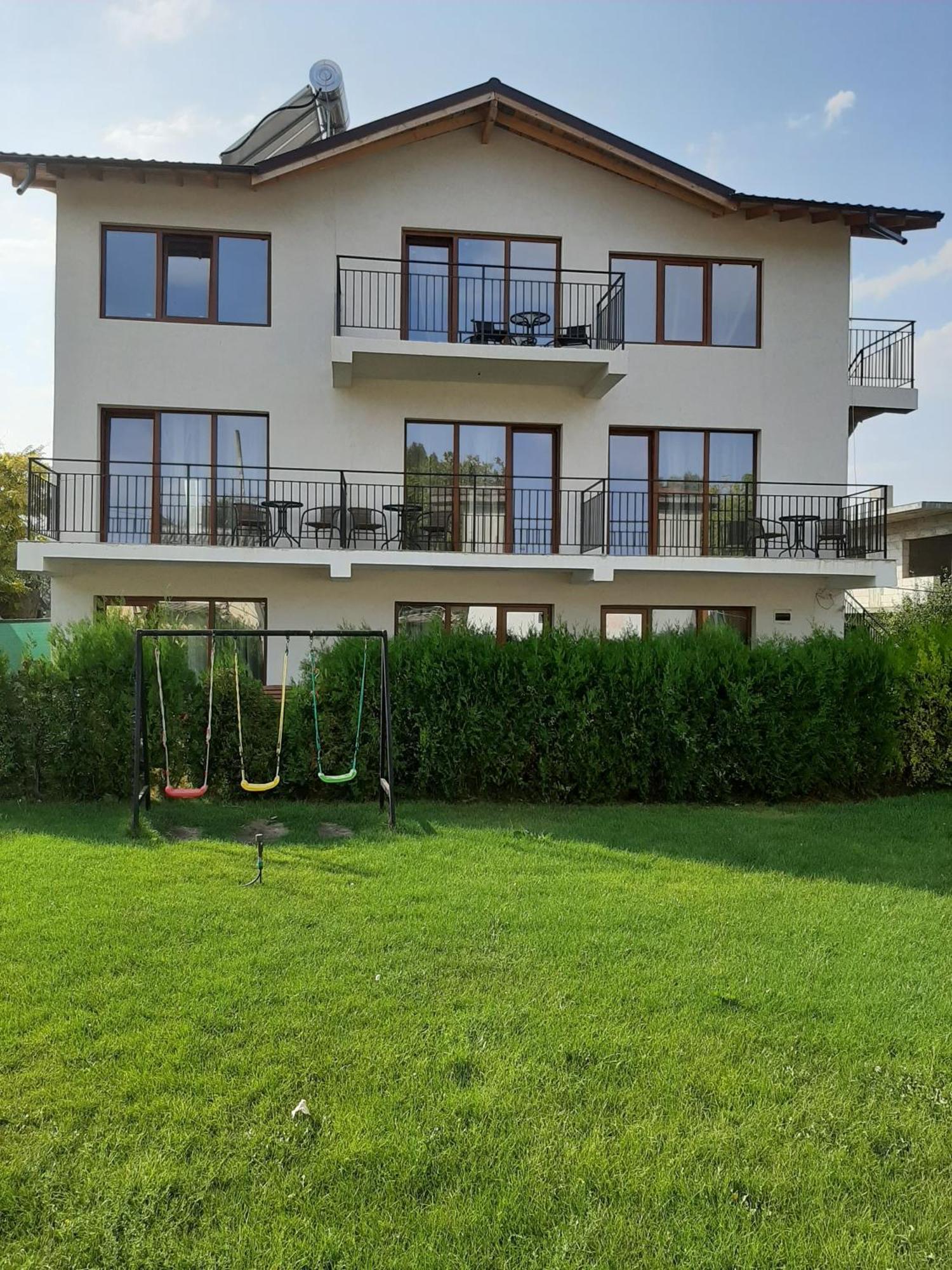 מלון קוסטינסטי Casa Orhideea מראה חיצוני תמונה